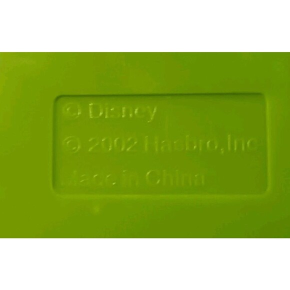 DISNEY PARKS Keys To Magic Kingdom Hasbro Its a Small World Playset Figures, Key - Picture 9 of 9